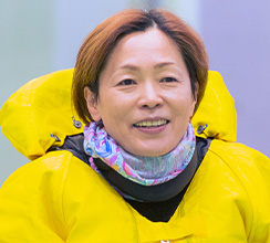 岩崎 芳美